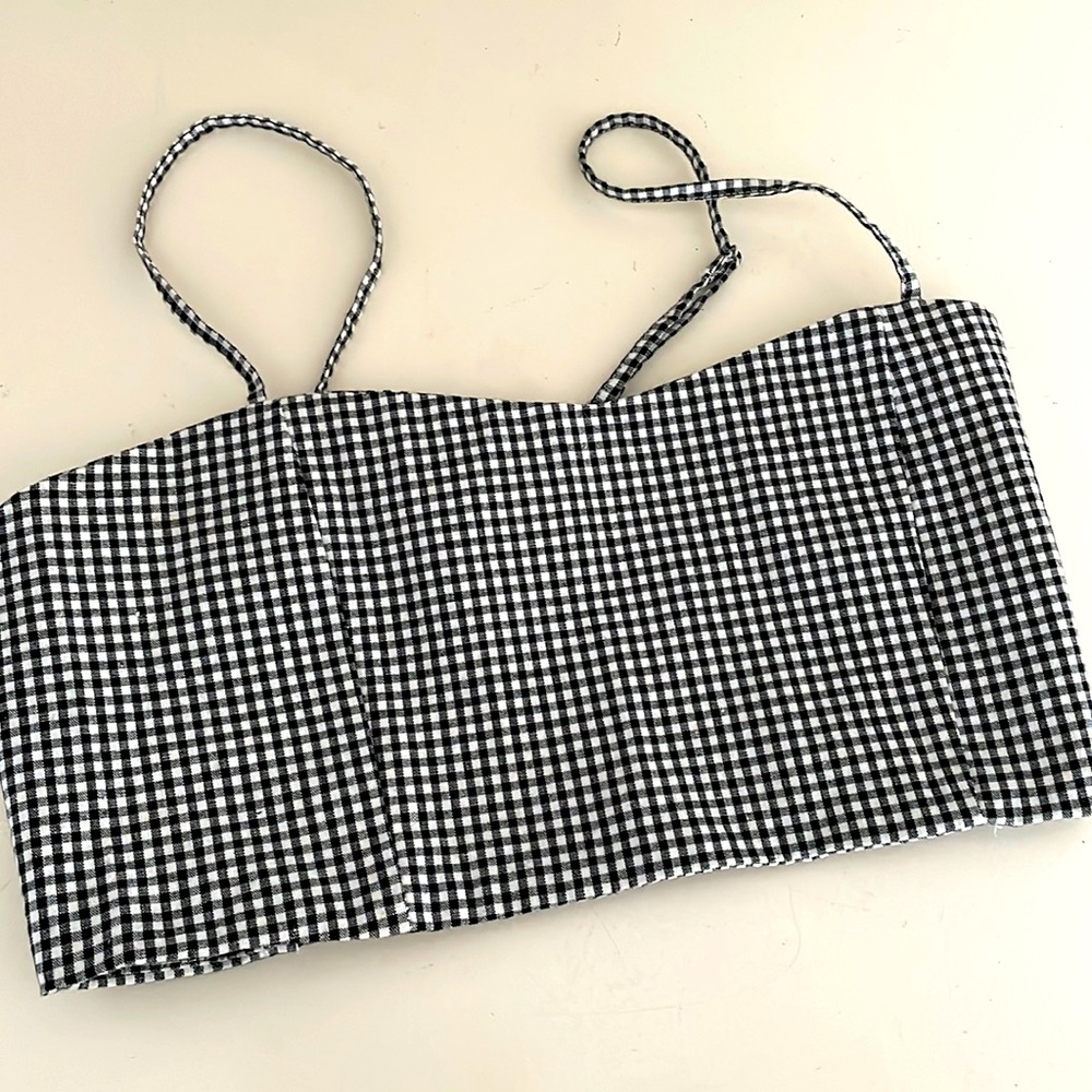 Brandy Melville cropped tank